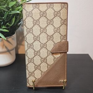 GUCCI MONOGRAM WALLET
